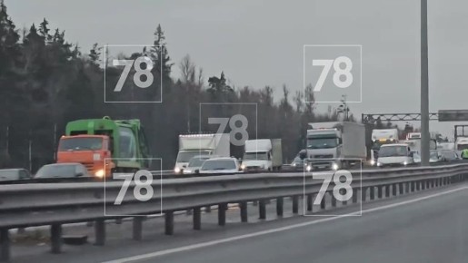 Многокилометровая пробка сейчас на КАД