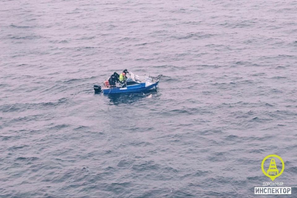 Подростка мошенники загнали в воду около Яхтенного моста Подростка мошенники загнали в воду около Яхтенного моста