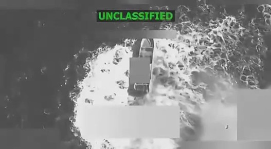 Министр войны США Пит Хегсет сообщил, что ВС США нанесли удары по судну, которое якобы перевозило наркотики в международных водах восточной части Тихого океана