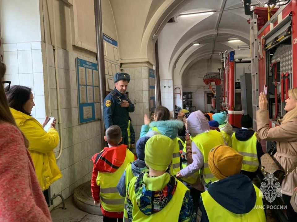 В гостях у #петербургскихспасателей весело и вкусно познавательно! В гостях у #петербургскихспасателей весело и вкусно познавательно!