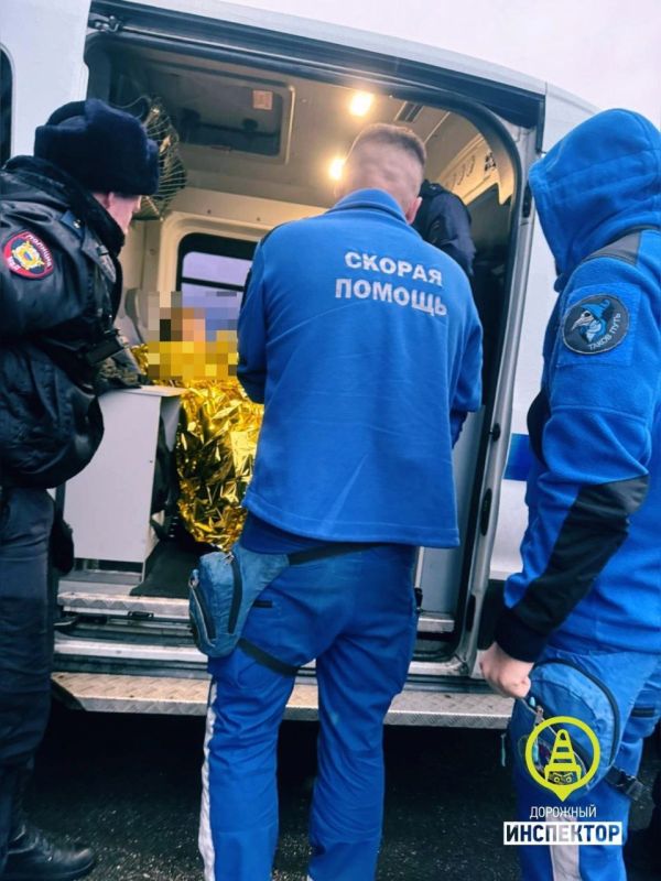 Подростка мошенники загнали в воду около Яхтенного моста Подростка мошенники загнали в воду около Яхтенного моста