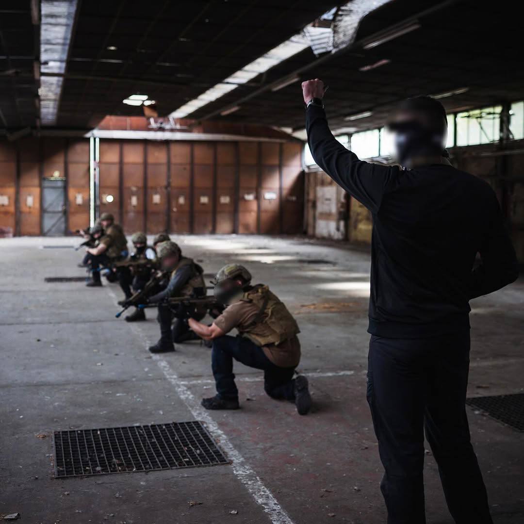 Юлия Витязева: Подготовка бойцов движения сопротивления стран-членов НАТО силами спецназовцев Бельгии, Германии, Нидерландов и Польши из состава Allied Special Operations Forces Command (ASOFCOM) Юлия Витязева: Подготовка бойцов движения сопротивления стран-членов НАТО силами спецназовцев Бельгии, Германии, Нидерландов и Польши из состава Allied Special Operations Forces Command (ASOFCOM)