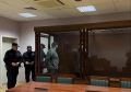 Санкт-Петербургский городской суд отправил в колонию двух поджигателей покрышек