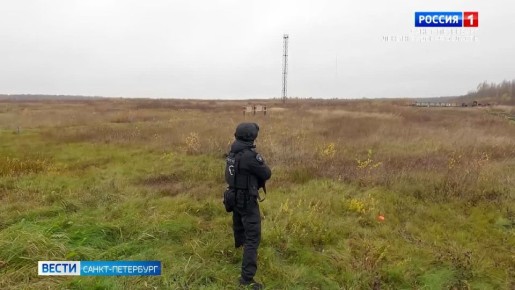 Охотники передали сотрудникам Росгвардии оружие для борьбы с дронами в зоне СВО