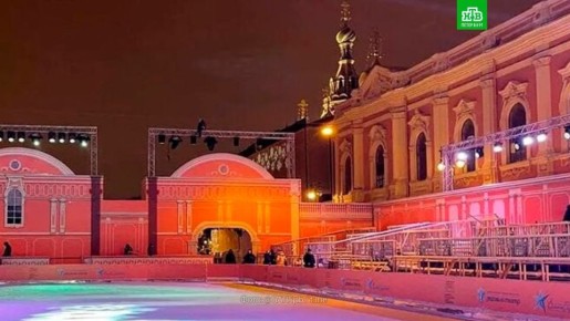 На Конюшенной площади начинается возведение новогоднего катка