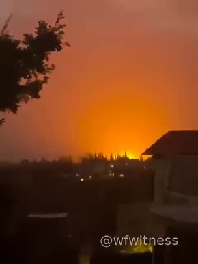 Военно-воздушные силы Израиля продолжают наносить массированные авиаудары по южным районам Ливана