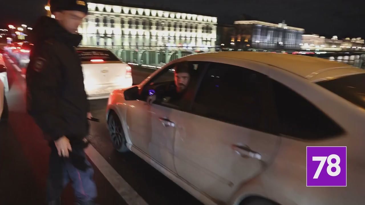 Полиция заглянула на вечеринку в патибасе во время рейда на Петроградке