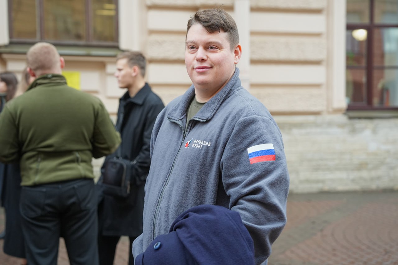 Из Санкт-Петербурга отправился 79-й гуманитарный конвой для поддержки бойцов СВО и жителей Курской области, пострадавших от обстрелов Из Санкт-Петербурга отправился 79-й гуманитарный конвой для поддержки бойцов СВО и жителей Курской области, пострадавших от обстрелов