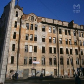 Обрушение в доходном доме на Розенштейна — обвалились стена и перекрытия