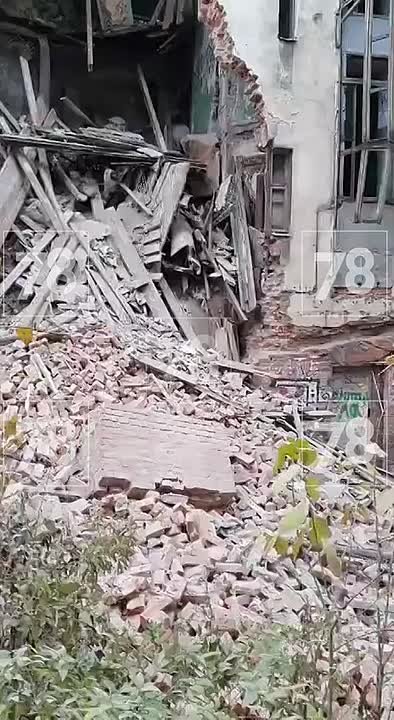 Кадры обрушения в здании на Розенштейна появились в распоряжении