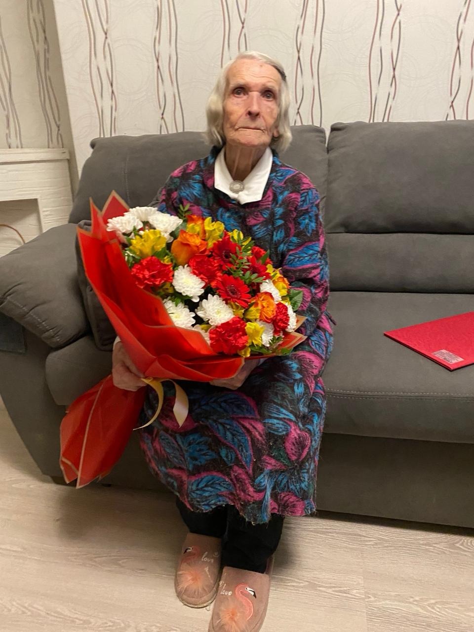 Жительница Лодейного Поля Александра Репякова отметила 95-летие Жительница Лодейного Поля Александра Репякова отметила 95-летие