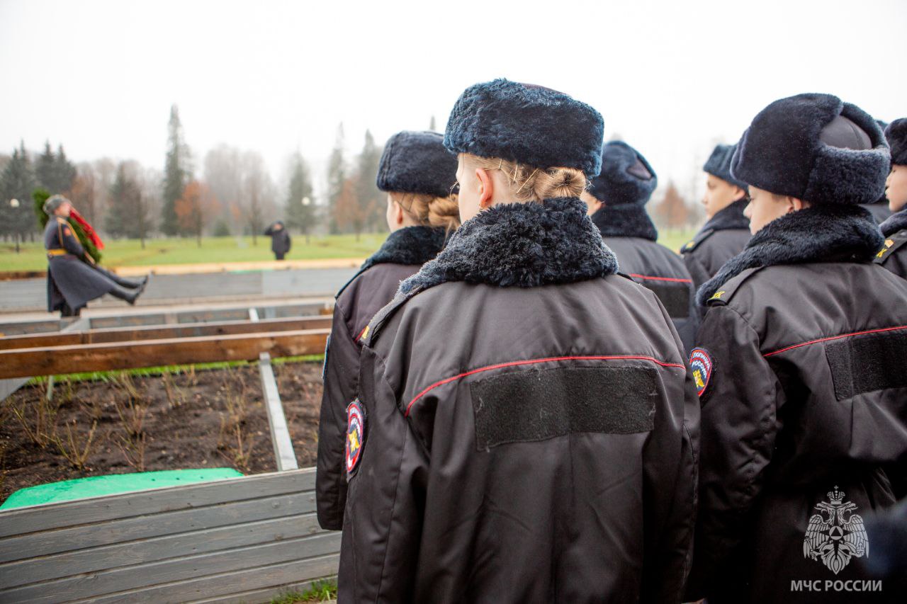 МЧС Санкт-Петербурга. Подписывайся на МЧС России в MAX | ВК МЧС Санкт-Петербурга. Подписывайся на МЧС России в MAX | ВК
