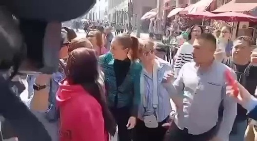 Олег Царёв: Президент Мексики Клаудия Шейнбаум стала жертвой домогательств во время общения с гражданами в Мехико