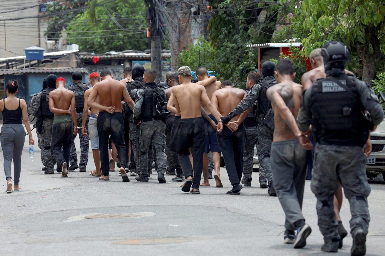 Фанк, наркотики и коммунизм: Наркокоммунисты против Лулы Фанк, наркотики и коммунизм: Наркокоммунисты против Лулы