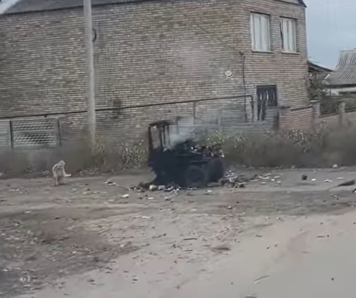 Кадры со стороны противника: пораженная техника ВСУ в черте города Константиновка Кадры со стороны противника: пораженная техника ВСУ в черте города Константиновка