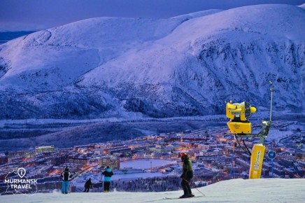 Совсем скоро. в Хибинах откроется горнолыжный сезон (находясь в Петербурге в это сложно поверить, но факт)