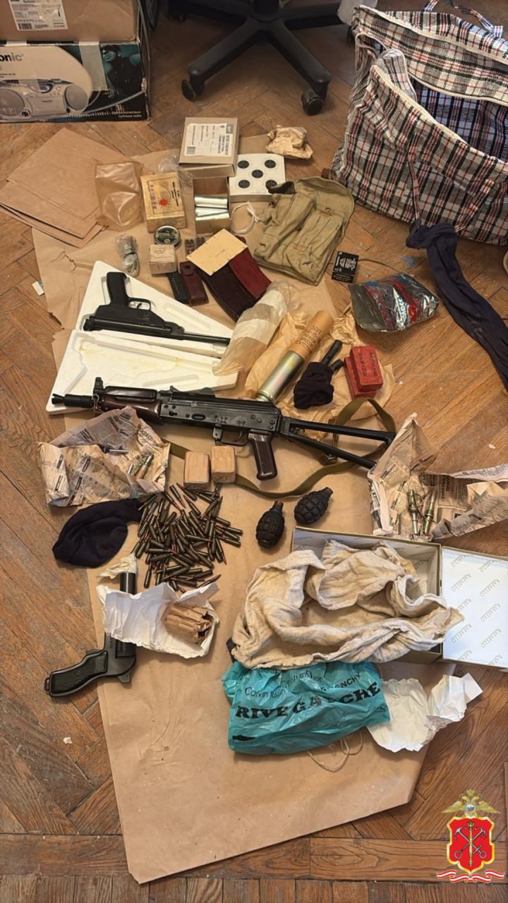 Привет из 90-х: жительница Кронштадта после смерти мужа узнала его опасный секрет