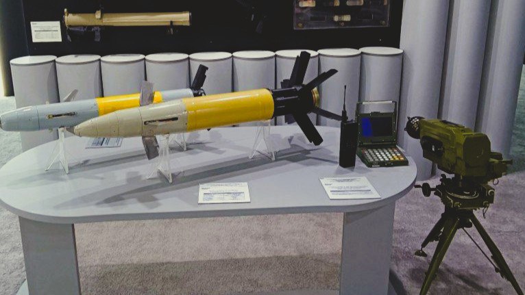 Наш холдинг «Высокоточные комплексы» отправил в армию очередные партии ракет для противотанковых ракетных комплексов «Корнет» и управляемые артиллерийские снаряды «Краснополь-М2» Наш холдинг «Высокоточные комплексы» отправил в армию очередные партии ракет для противотанковых ракетных комплексов «Корнет» и управляемые артиллерийские снаряды «Краснополь-М2»