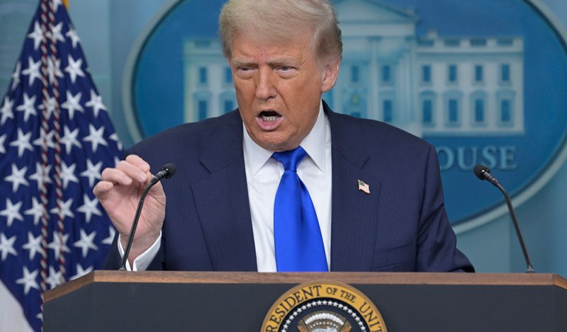 Елена Панина: AEI: Без смены курса Трампа разгром республиканцев неизбежен