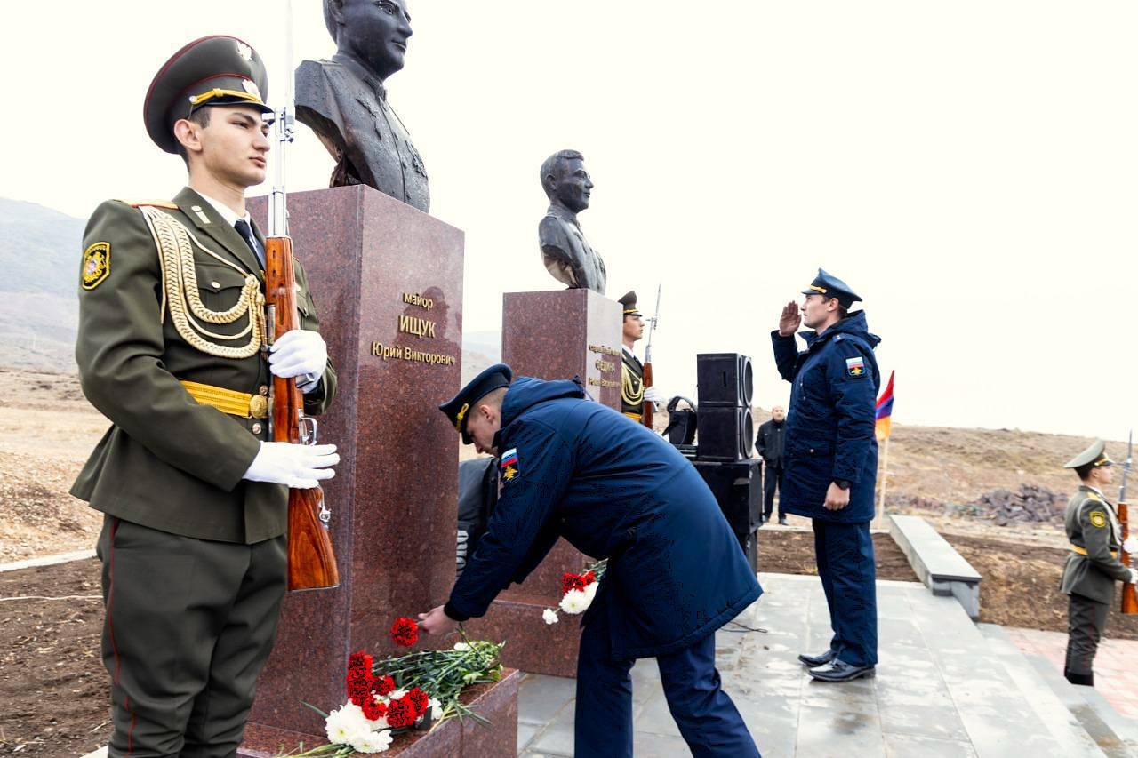 Александр Коц: 5 лет назад Азербайджан сбил наш вертолет Александр Коц: 5 лет назад Азербайджан сбил наш вертолет