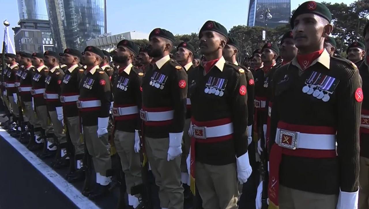 Сергей Мардан: В Баку вчера прошёл парад по случаю очередной годовщины победы в 44-дневной войне Сергей Мардан: В Баку вчера прошёл парад по случаю очередной годовщины победы в 44-дневной войне