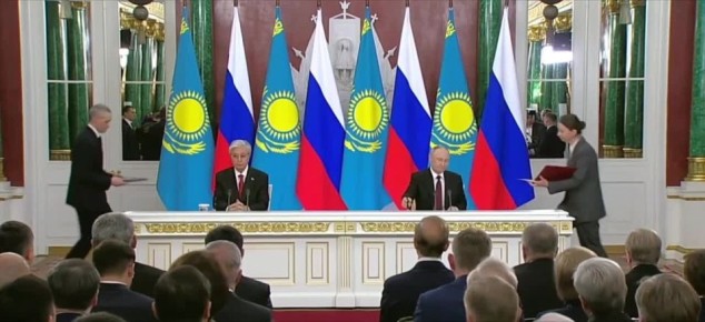 Путин и Токаев подписали декларацию о переходе отношений Казахстана и России на уровень всеобъемлющего стратегического партнерства и союзничества