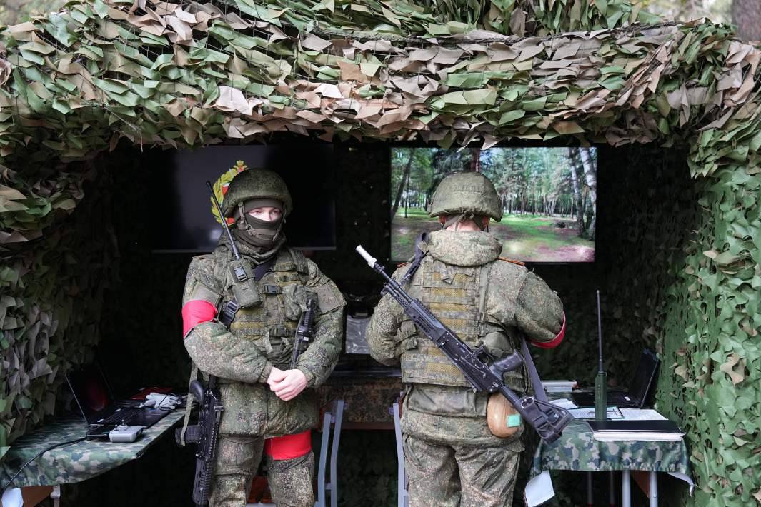 С сентября в МВОКУ начал работу первый в России факультет БПЛА, обучающий по новой военной специальности «Применение подразделений сухопутных войск с беспилотными летательными аппаратами» С сентября в МВОКУ начал работу первый в России факультет БПЛА, обучающий по новой военной специальности «Применение подразделений сухопутных войск с беспилотными летательными аппаратами»