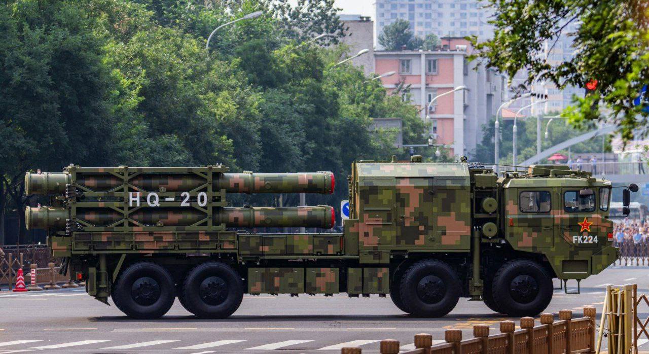 По случаю 76-й годовщины ВВС НОАК, вчера впервые были показаны кадры запуска зенитной управляемой ракеты из нового ЗРК «Хунци-20» с заявленной дальностью стрельбы до 200 км По случаю 76-й годовщины ВВС НОАК, вчера впервые были показаны кадры запуска зенитной управляемой ракеты из нового ЗРК «Хунци-20» с заявленной дальностью стрельбы до 200 км