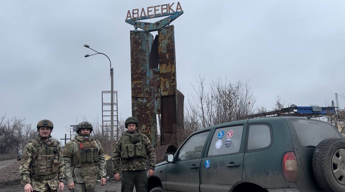 Молодёжная избирательная комиссия Санкт-Петербурга доставила гуманитарный груз для наших военнослужащих в зоне Специальной военной операции