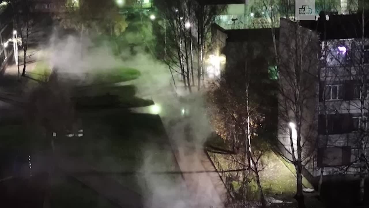 Минувшей ночью улицу Маршала Захарова залил кипяток