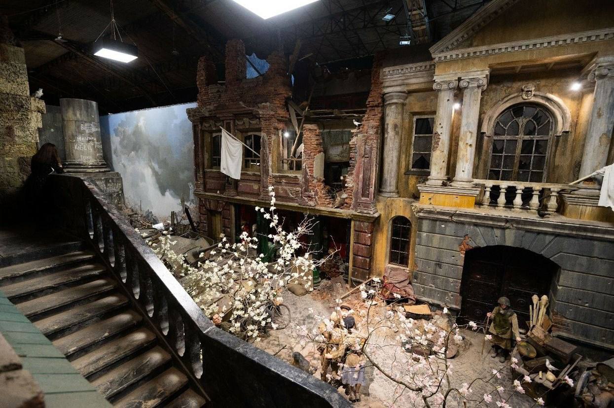 Две выставки в киностудии «Ленфильм» станут бесплатными