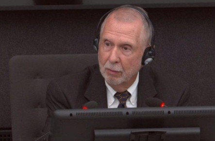 Высокопоставленный НАТОвец валяет дурака в Гааге и выгораживает верхушку албанских боевиков в Косово