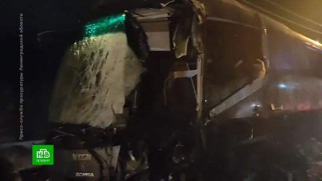 Виновнику смертельного ДТП с пассажирским автобусом на трассе «Нарва» вынесли меру пресечения