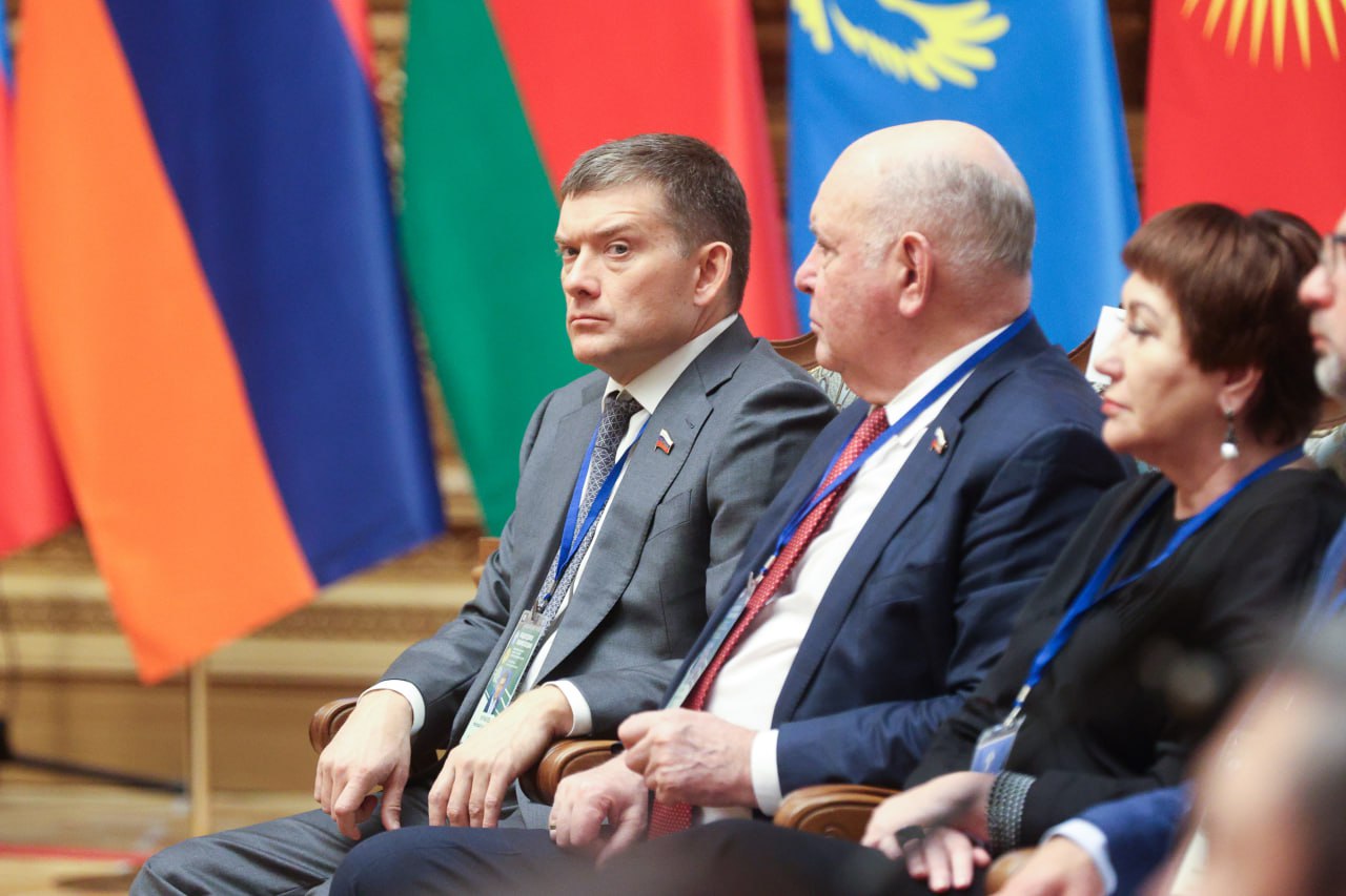 Валентина Матвиенко провела 59-е пленарное заседание МПА СНГ Валентина Матвиенко провела 59-е пленарное заседание МПА СНГ