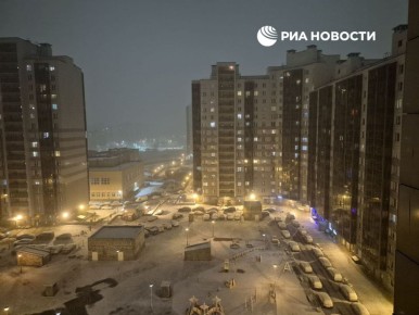 Петербург накрыли первые снегопады