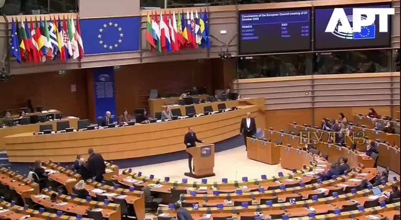 «Хватит!»: Австрийский депутат Европарламента призвал прекратить давать Украине деньги на фоне коррупционного скандала