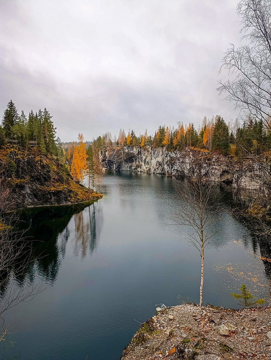 Осенью карельская природа буквально купается в золоте: отправляйтесь вместе с нами в путешествие по ее живописным местам Осенью карельская природа буквально купается в золоте: отправляйтесь вместе с нами в путешествие по ее живописным местам