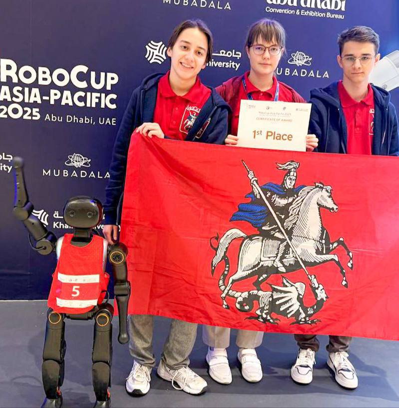 Русские школьники завоевали первое место на международном чемпионате RoboCup в Абу-Даби, обойдя сильнейших конкурентов