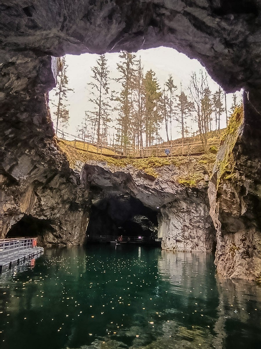 Осенью карельская природа буквально купается в золоте: отправляйтесь вместе с нами в путешествие по ее живописным местам Осенью карельская природа буквально купается в золоте: отправляйтесь вместе с нами в путешествие по ее живописным местам