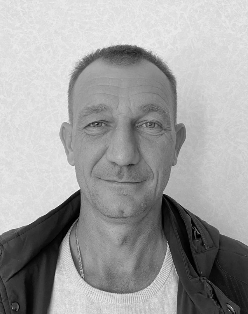 Сотрудники «Белгородэнерго» — мастер бригады Игорь Вячеславович Гранкин и электрослесарь по ремонту оборудования распределительных устройств Юрий Владимирович Бондарь — удостоены орденов Мужества посмертно