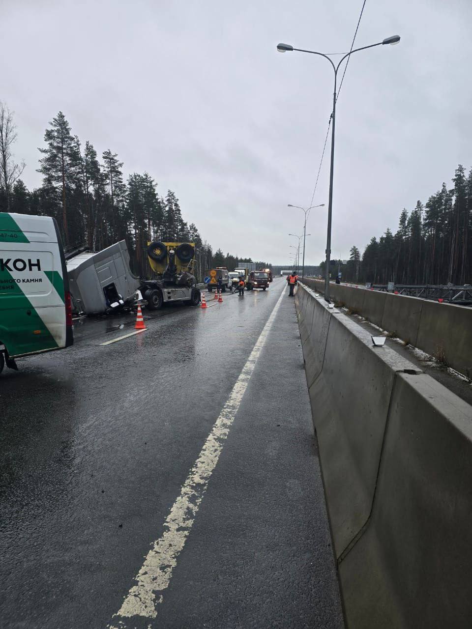 На трассе «Сортавала» открыли движение по левой полосе в сторону Ленобласти