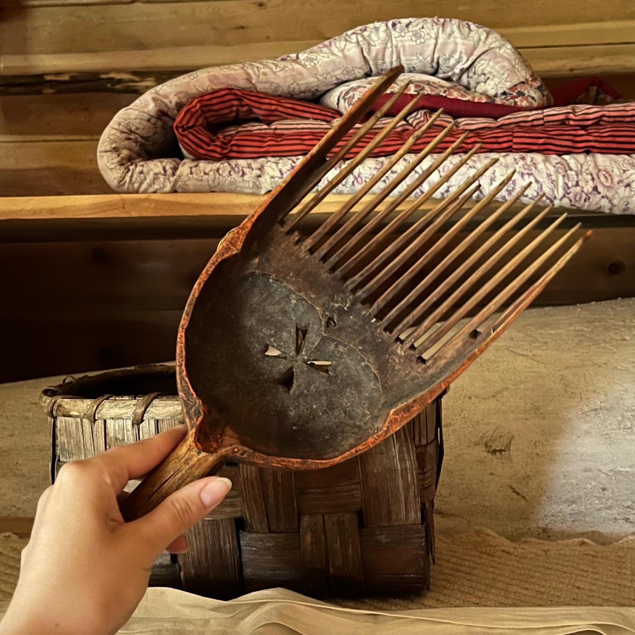 Живую историю,. хранят три музея в старинном поморском селе Варзуга Живую историю,. хранят три музея в старинном поморском селе Варзуга