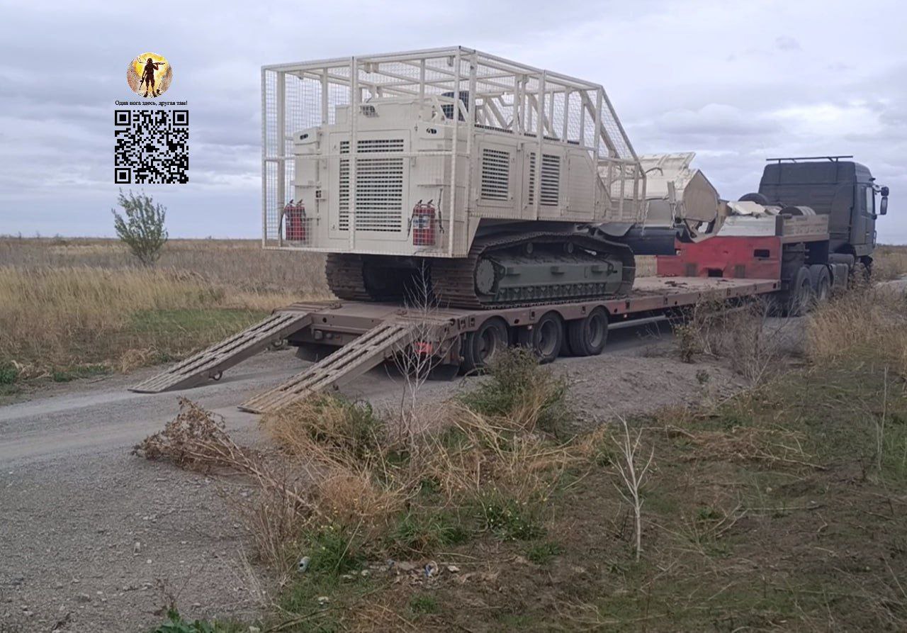 Кадры с боевых испытаний отечественной тяжёлой машины разминирования «Белогор» Кадры с боевых испытаний отечественной тяжёлой машины разминирования «Белогор»