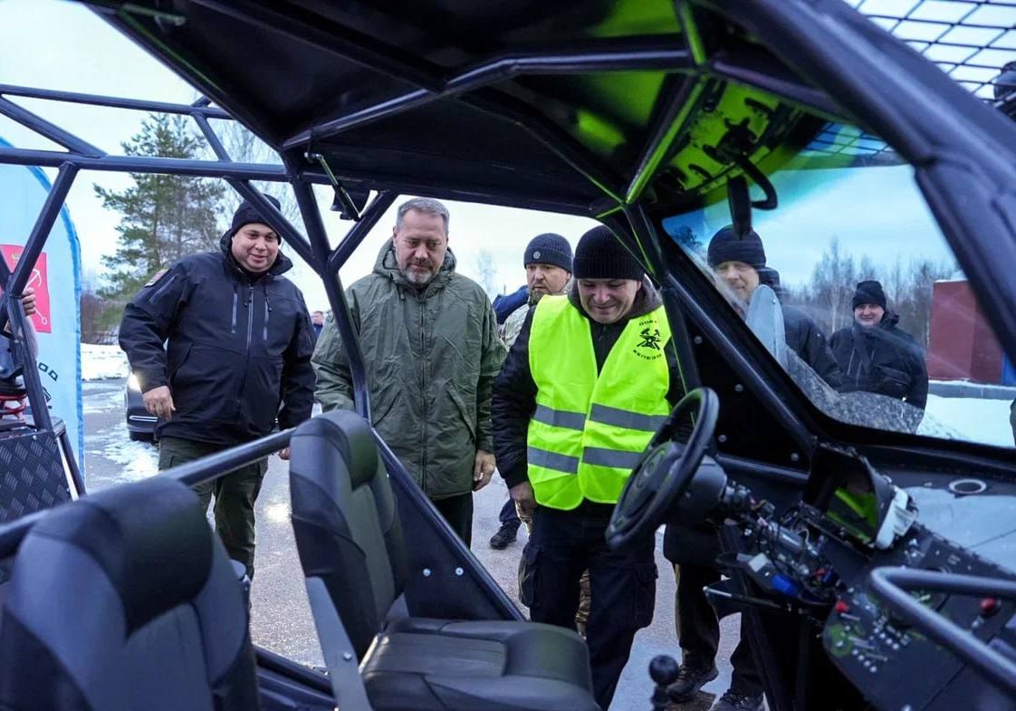 Испытали на полигоне боевой багги «Тачанка» — ту самую машину, которую мы готовим для Ленинградского полка Испытали на полигоне боевой багги «Тачанка» — ту самую машину, которую мы готовим для Ленинградского полка