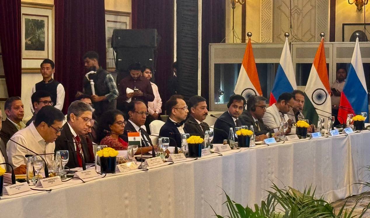 17 ноября Помощник Президента России, Председатель Морской коллегии России Н.П.Патрушев провел в Нью-Дели российско-индийские консультации по взаимодействию в морской сфере 17 ноября Помощник Президента России, Председатель Морской коллегии России Н.П.Патрушев провел в Нью-Дели российско-индийские консультации по взаимодействию в морской сфере