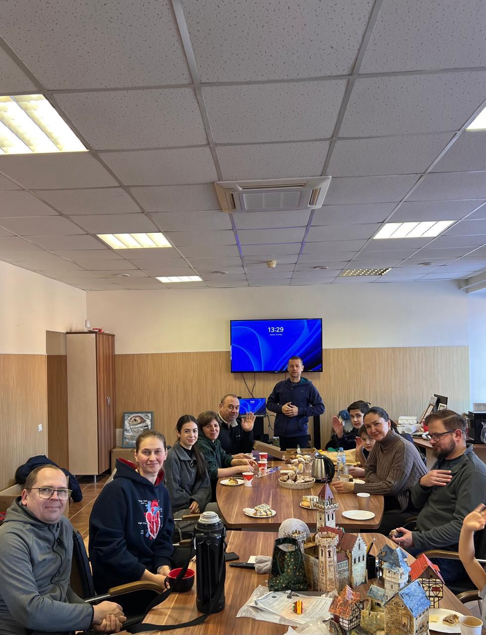 Волонтеры провели субботник в Центре изучения морских млекопитающих в Репино Волонтеры провели субботник в Центре изучения морских млекопитающих в Репино