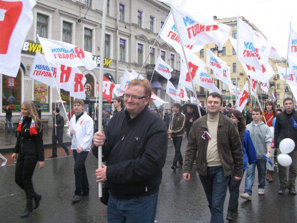Виталий Милонов: Молодая Гвардия Единой России занимает важнейшее место в моей жизни и биографии Виталий Милонов: Молодая Гвардия Единой России занимает важнейшее место в моей жизни и биографии