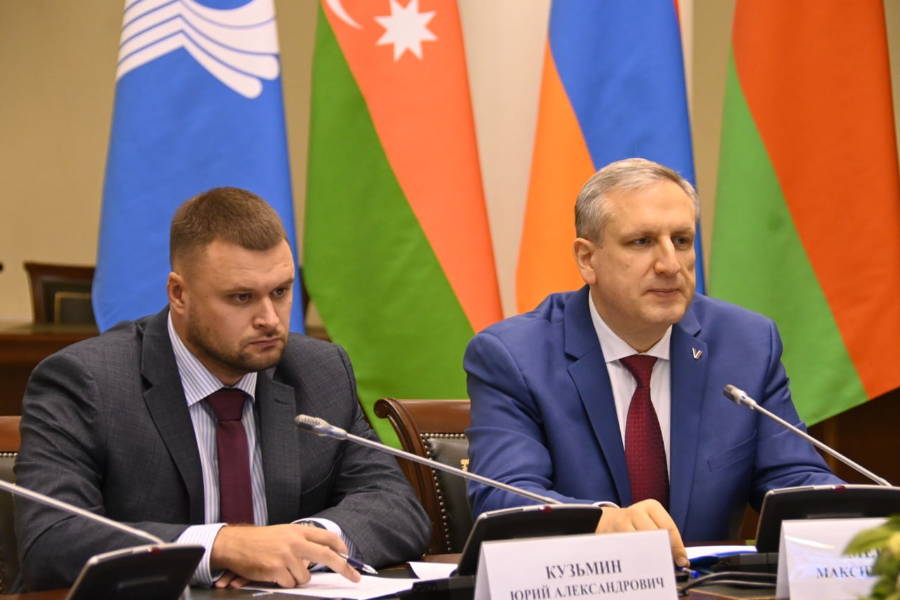 Председатель Санкт-Петербургской избирательной комиссии принял участие в круглом столе «Международное электоральное сотрудничество: перспективы и взгляд молодежи» Председатель Санкт-Петербургской избирательной комиссии принял участие в круглом столе «Международное электоральное сотрудничество: перспективы и взгляд молодежи»