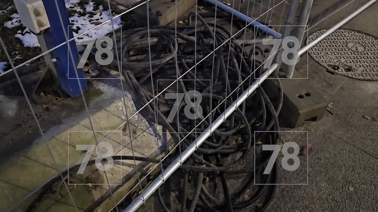 На станции «Путиловская» Красносельско-Калининской линии метрополитена завершаются фасадные работы