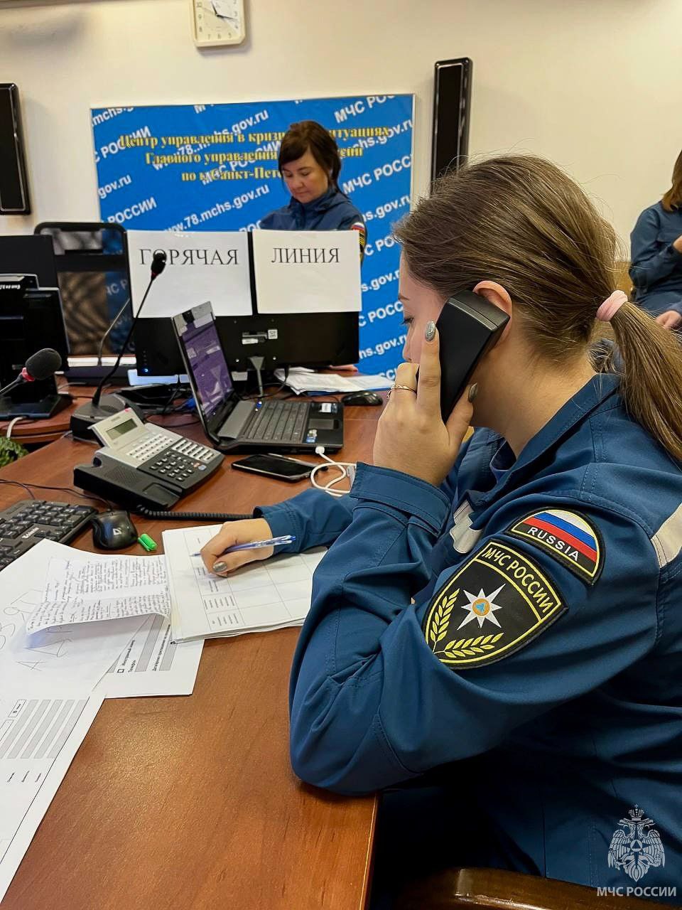 В Северной столице прошла тренировка по работе на "Горячей линии" с участием психологов #МЧС_Петербурга и РСЧС из всех районов города
